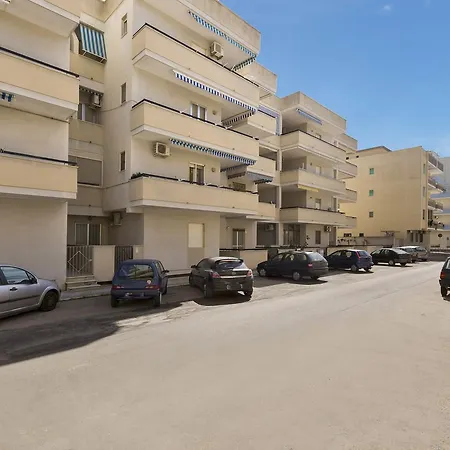 Lauretta Daire Gallipoli